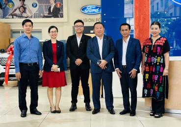 SÀI GÒN FORD CHÀO ĐÓN ĐOÀN LÃNH ĐẠO SAVICO CHÚC TẾT