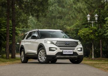 THÔNG SỐ KỸ THUẬT FORD EXPLORER 2022: THIẾT KẾ KHỎE KHOẮN, VẬN HÀNH MẠNH MẼ